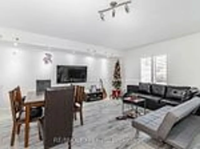 Additional property image - 3037 Finch Ave Unit 1036