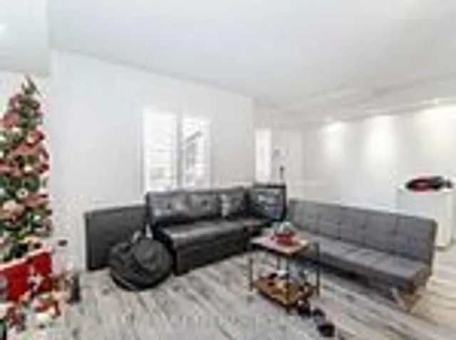 Additional property image - 3037 Finch Ave Unit 1036