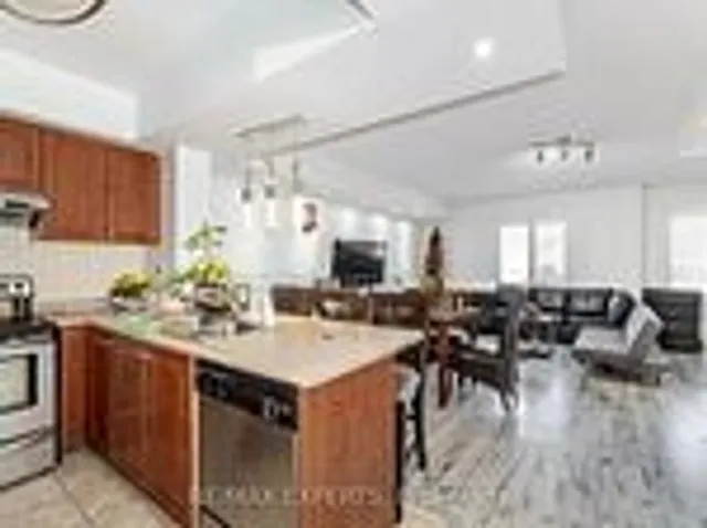 Additional property image - 3037 Finch Ave Unit 1036