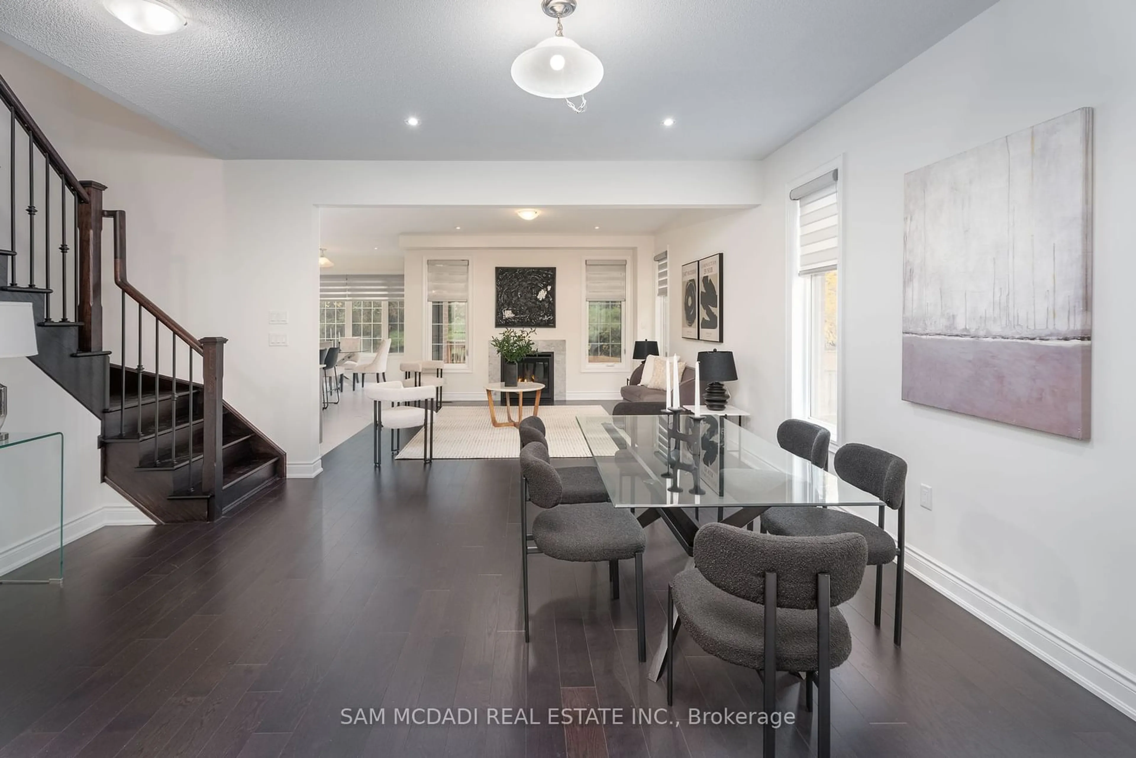 Dining room, wood floors for 56 Workgreen Park Way, Brampton Ontario L6Y 0E4