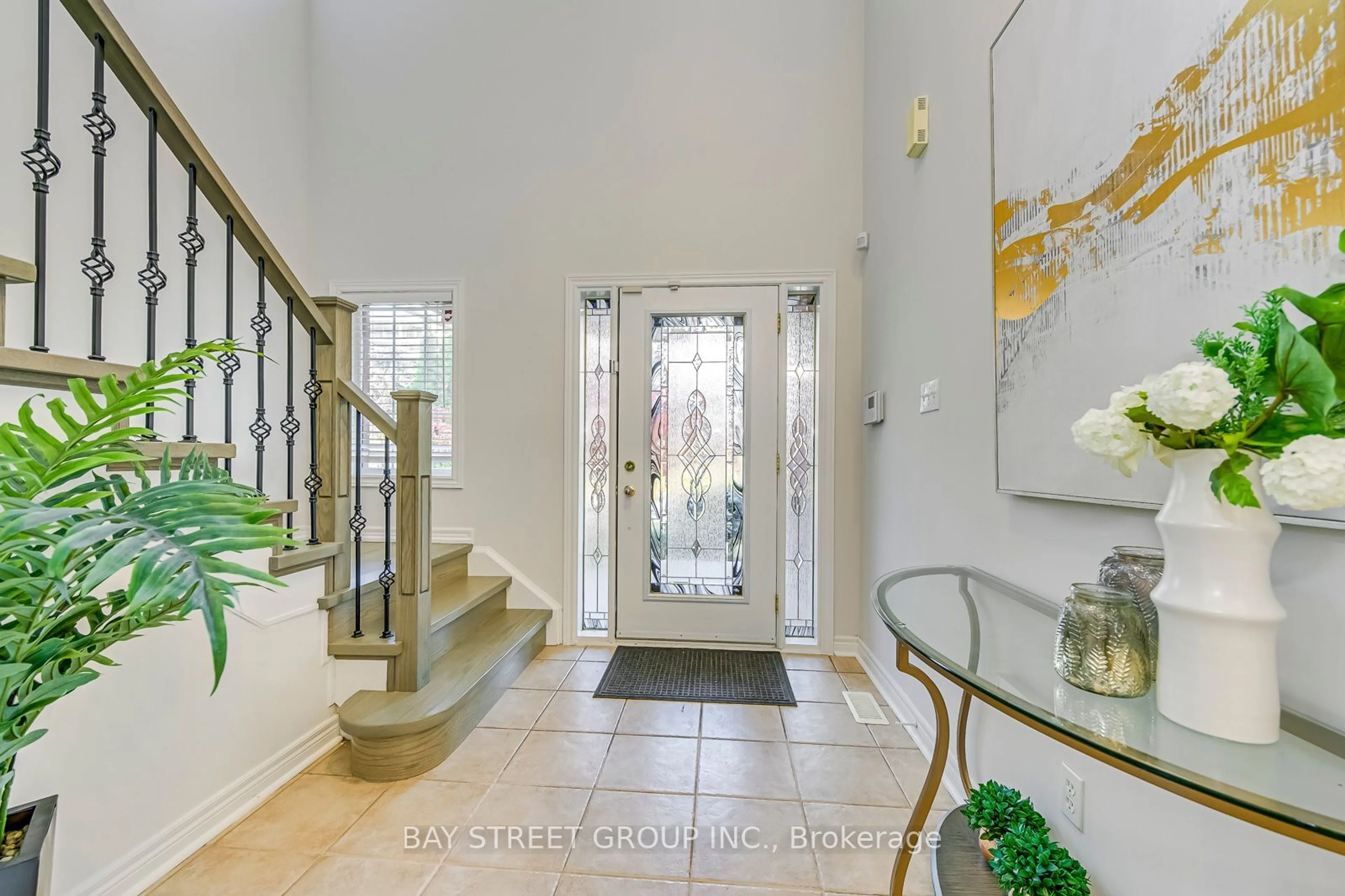 Indoor foyer, ceramic floors for 1034 Agram Dr, Oakville Ontario L6H 7L6