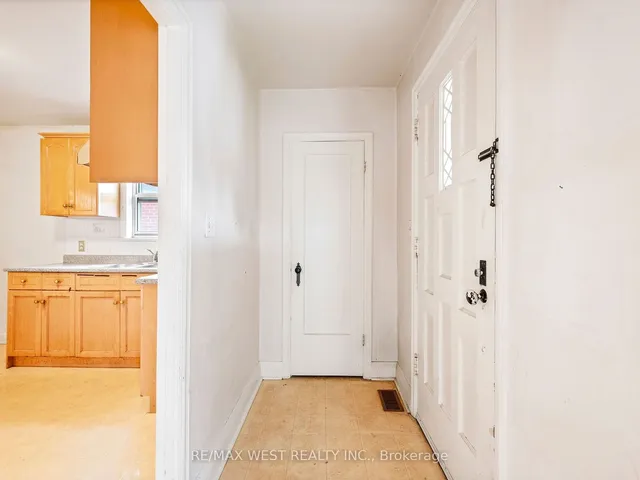 Additional property image - 4 Allen Ave
