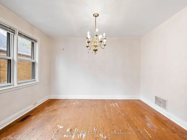 Additional property image - 4 Allen Ave