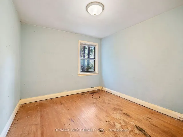 Additional property image - 4 Allen Ave