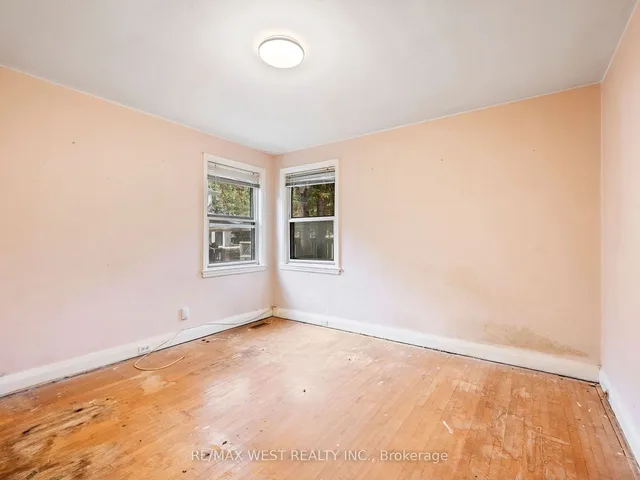 Additional property image - 4 Allen Ave
