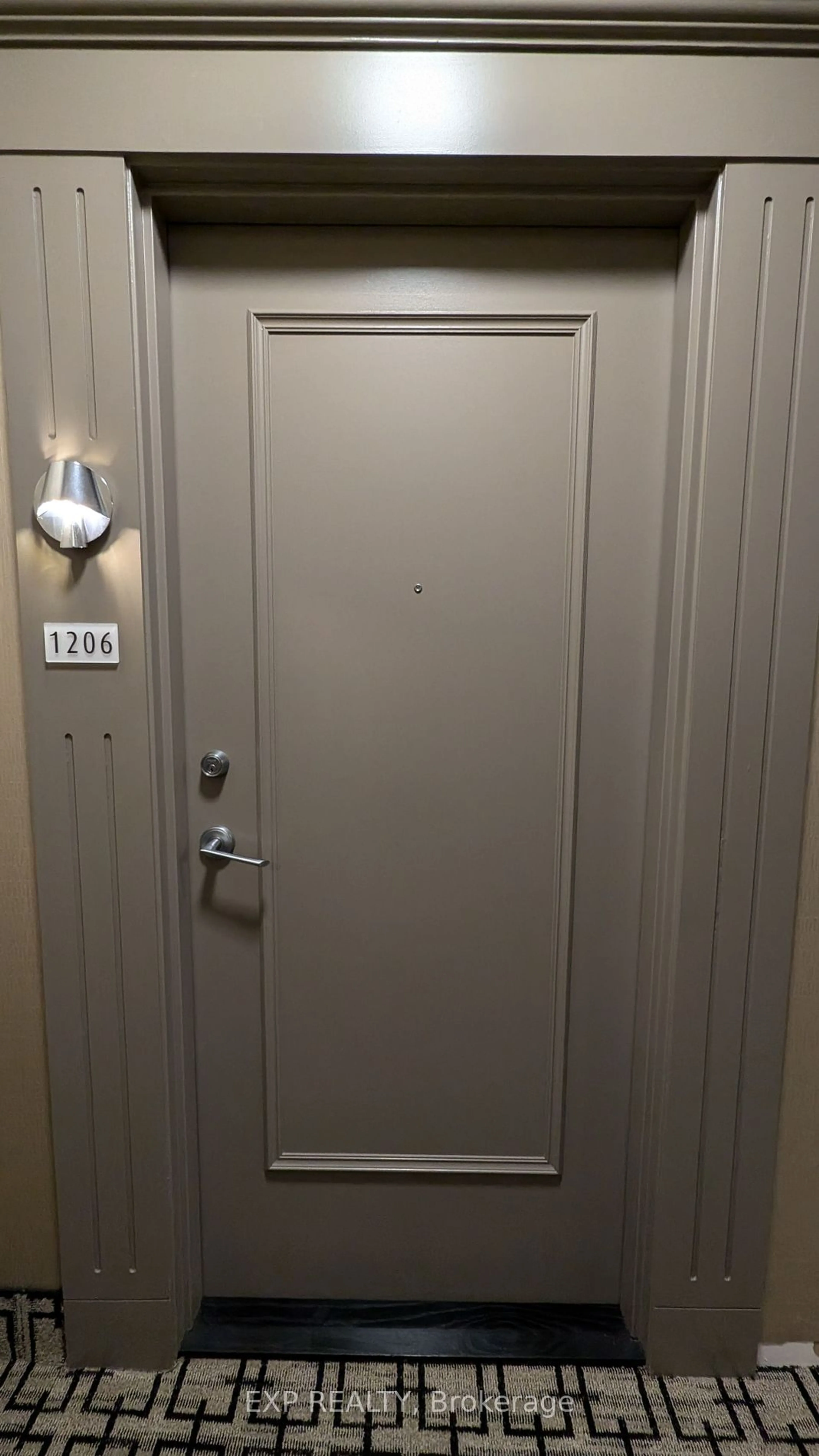 Indoor entryway, unknown floor for 225 Webb Dr #1206, Mississauga Ontario L5B 4P2