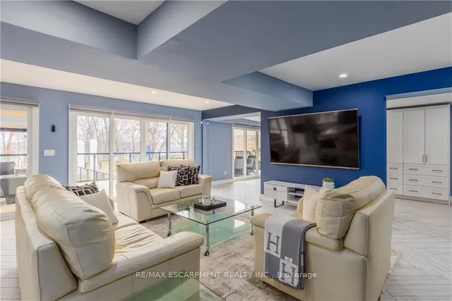 Additional property image - 676 Bayshore Blvd