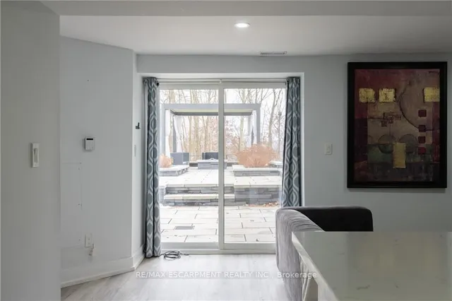 Additional property image - 676 Bayshore Blvd