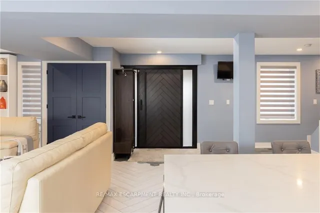 Additional property image - 676 Bayshore Blvd