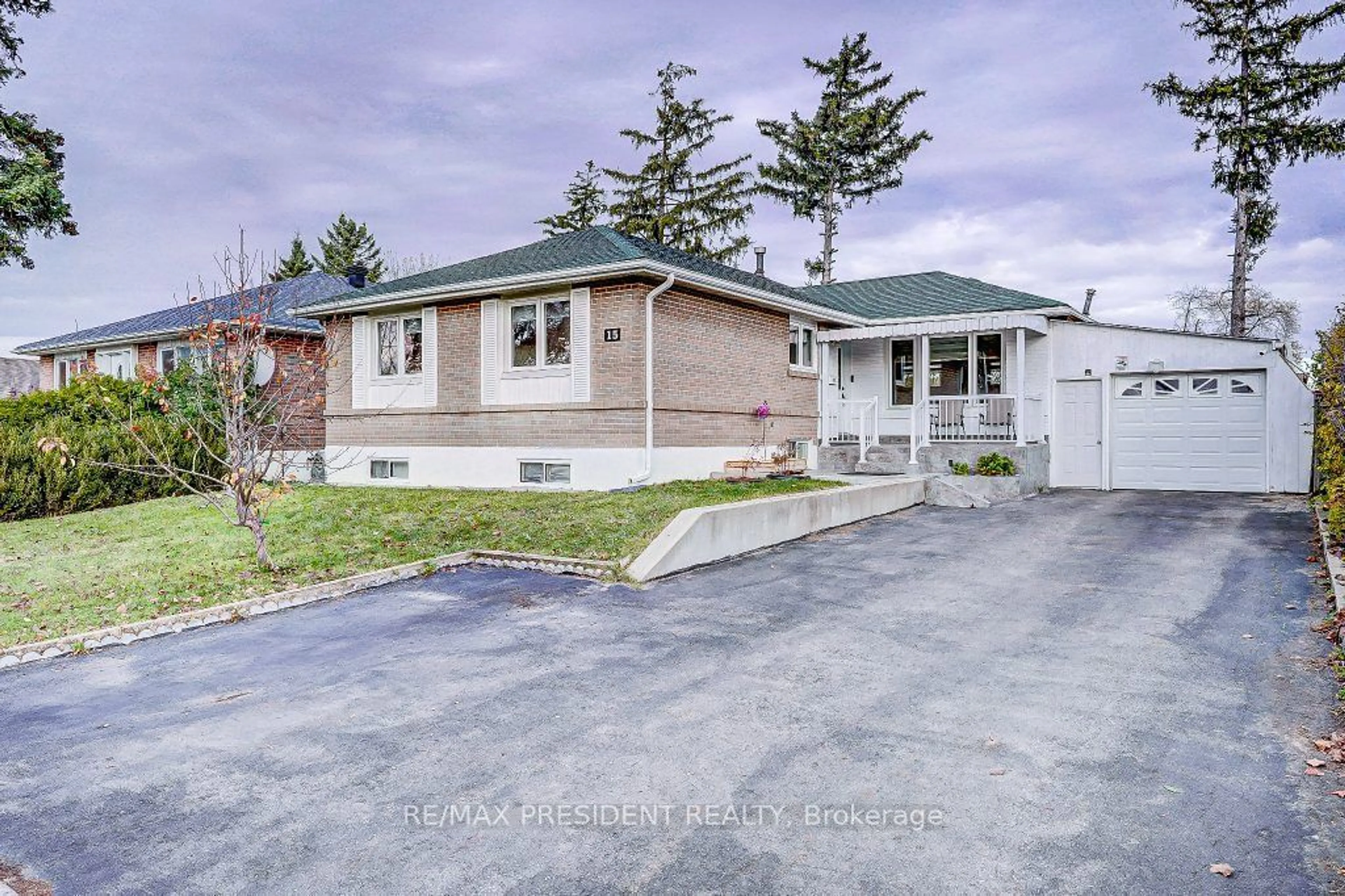 Frontside or backside of a home, cottage for 15 Helmsdale Cres, Toronto Ontario M9V 3X8