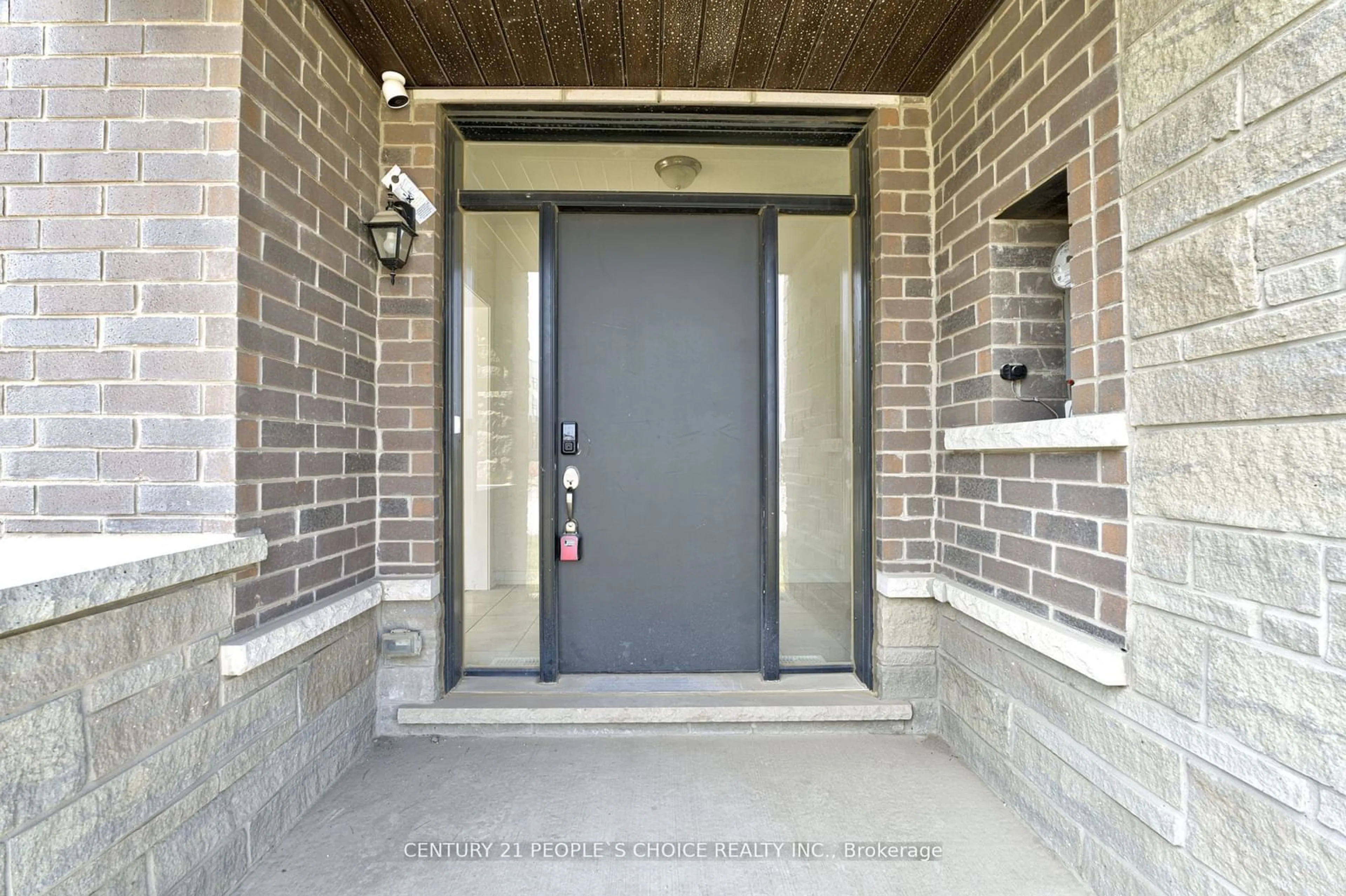 Indoor entryway, cement floor for 1561 Hilson Hts, Milton Ontario L9T 7E7