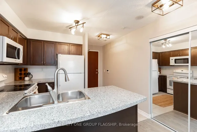 Additional property image - 5 Michael Power Pl Unit 1001
