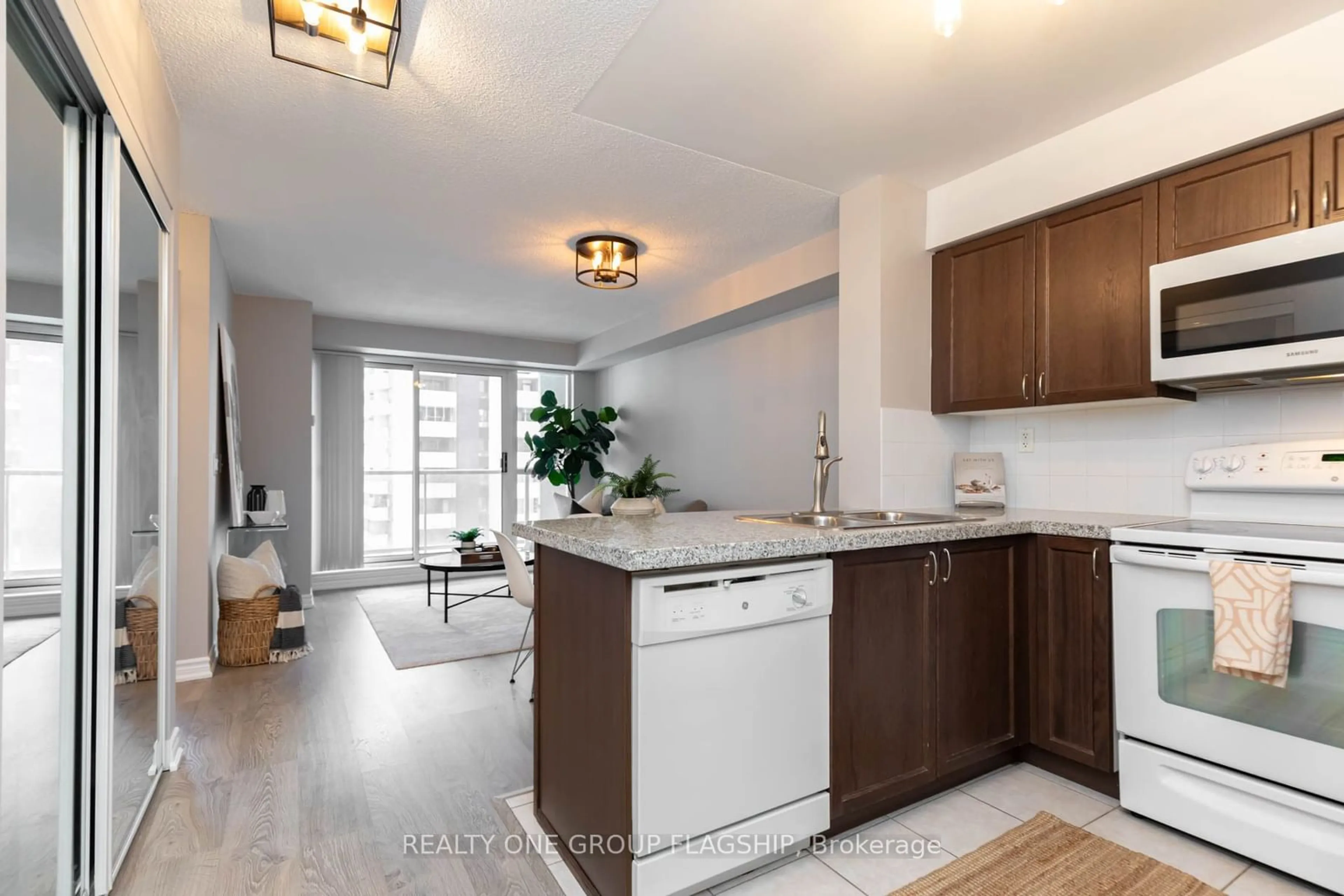 Open concept kitchen for 5 Michael Power Pl #1001, Toronto Ontario M9A 0A3