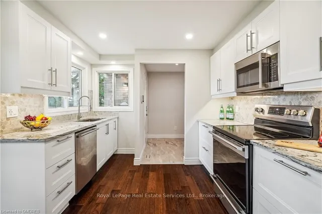 Additional property image - 1513 UPPER MIDDLE Rd Unit 3
