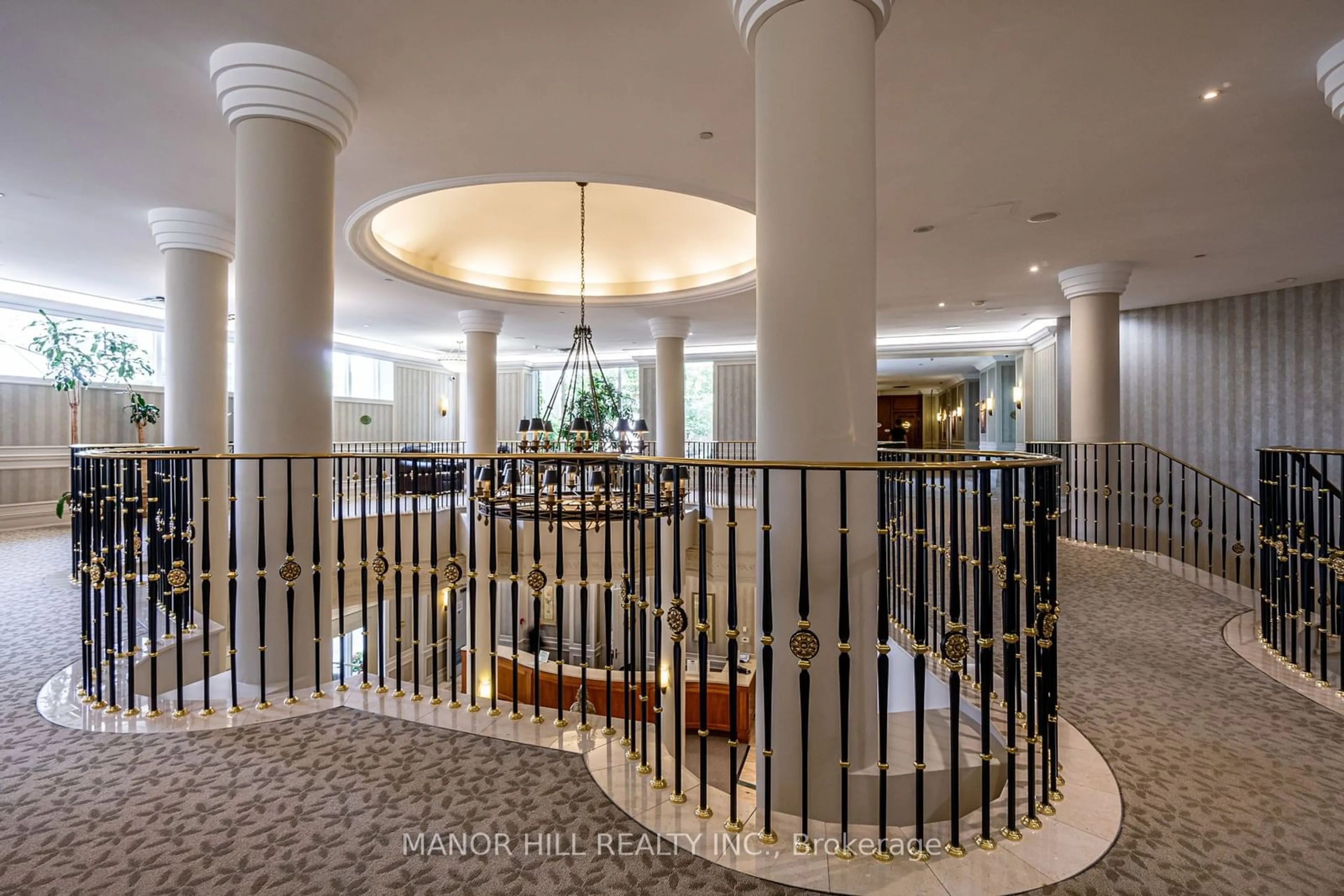 Indoor lobby, carpet floors for 35 Kingsbridge Garden Circ #308, Mississauga Ontario L5R 3Z5