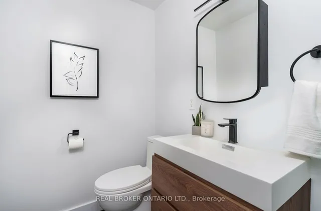 Additional property image - 3845 Lake Shore Blvd Unit 1601