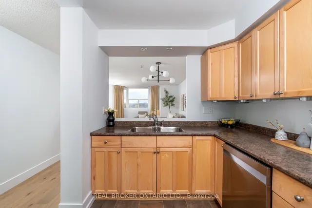 Additional property image - 3845 Lake Shore Blvd Unit 1601