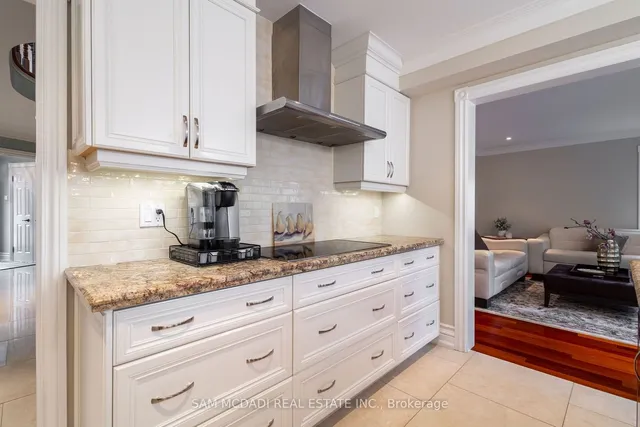 Additional property image - 4027 Lookout Crt