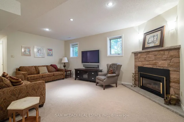 Additional property image - 4027 Lookout Crt