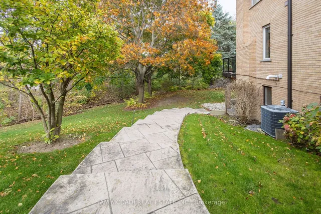 Additional property image - 4027 Lookout Crt