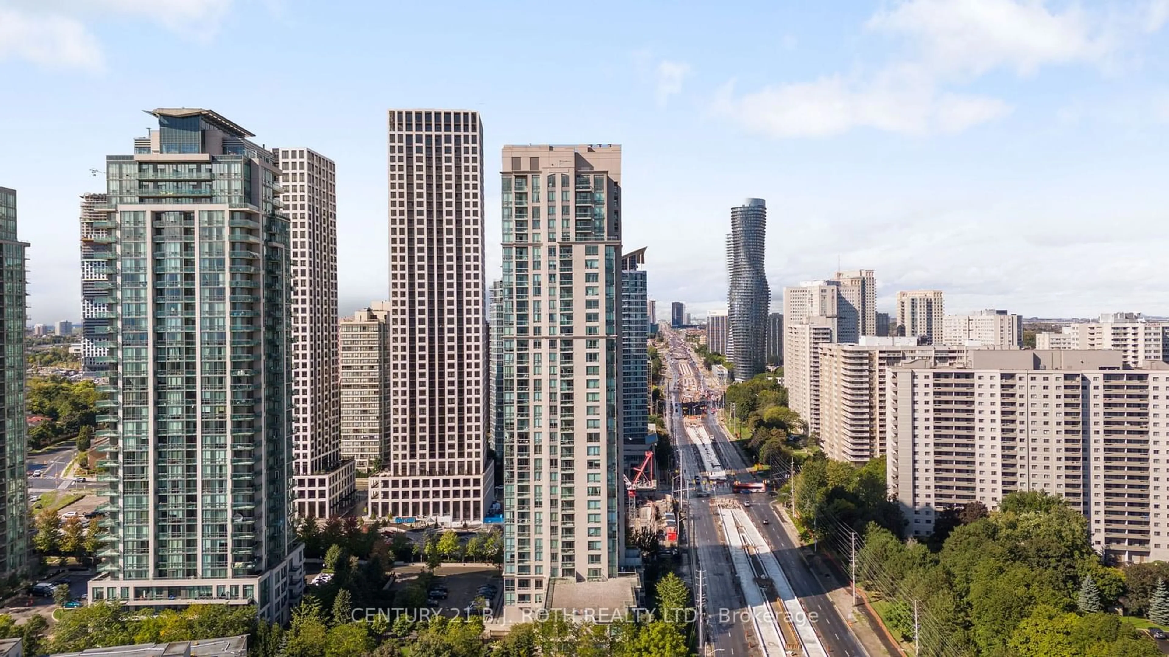 A pic from exterior of the house or condo, the view of city buildings for 3504 HURONTARIO St #2301, Mississauga Ontario L5B 0B9