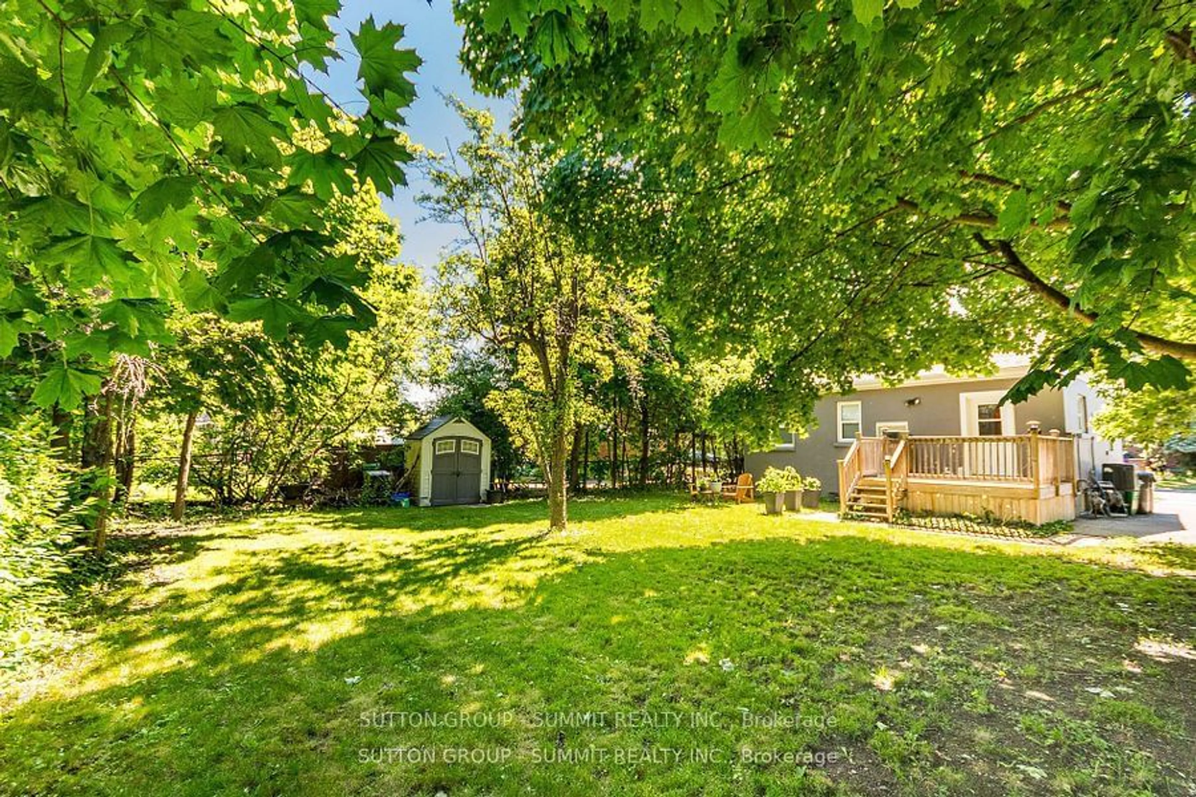 Patio, the fenced backyard for 16 Ontario St, Mississauga Ontario L5M 1S8