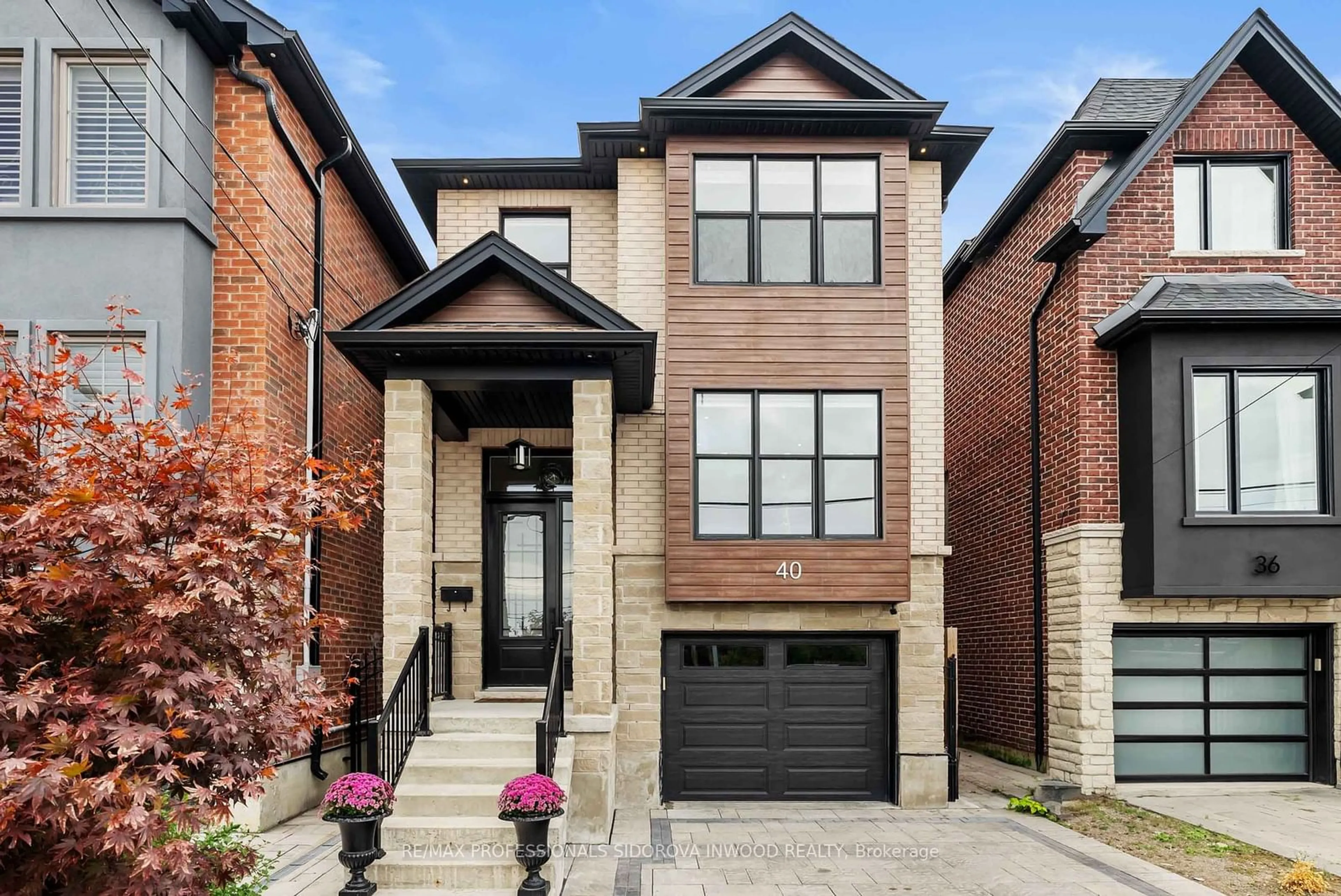 Home with brick exterior material for 40 Exmoor Dr, Toronto Ontario M8W 1R5