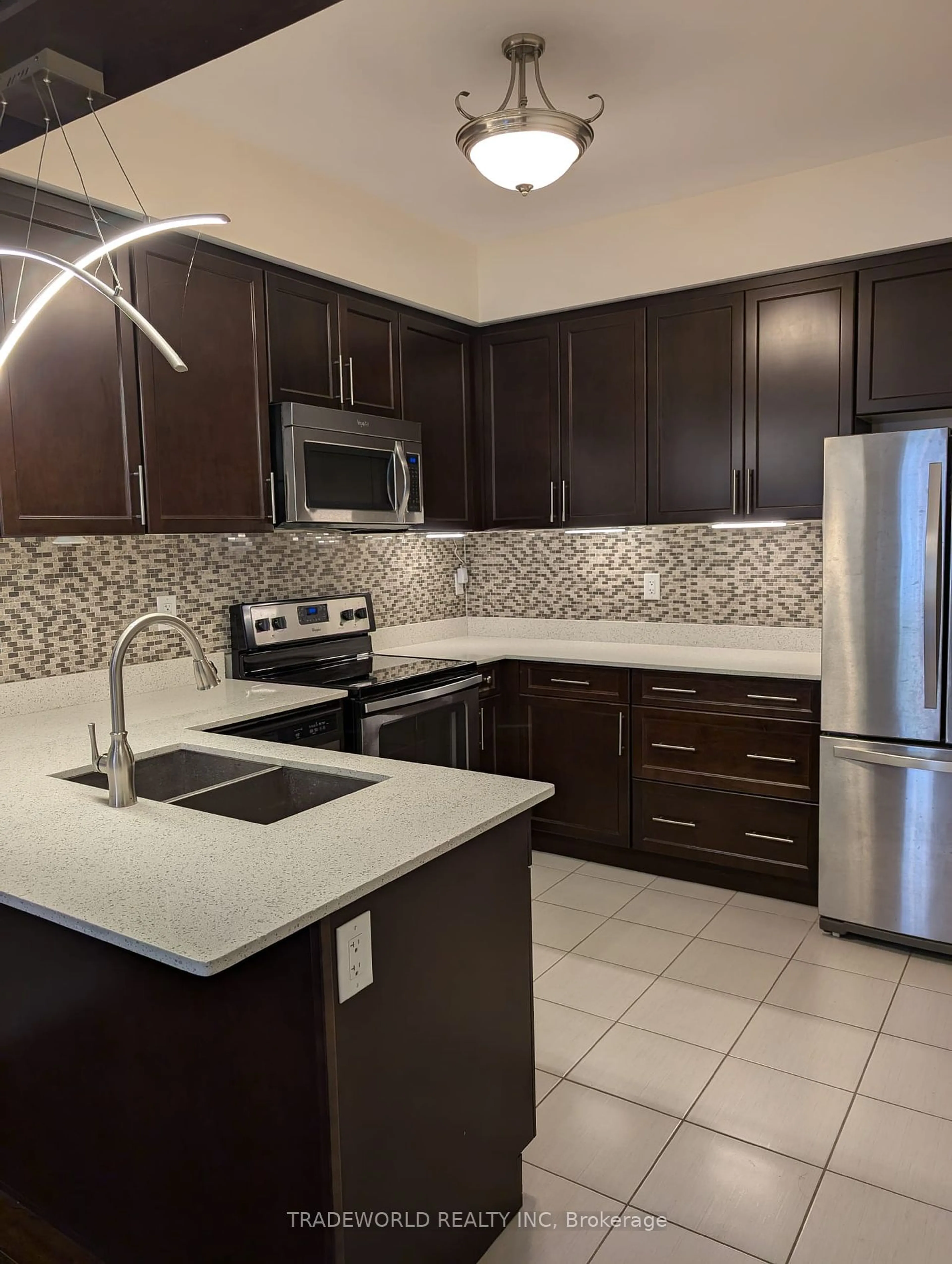 Standard kitchen, ceramic floors for 269 Georgian Dr #101, Oakville Ontario L6H 0L1