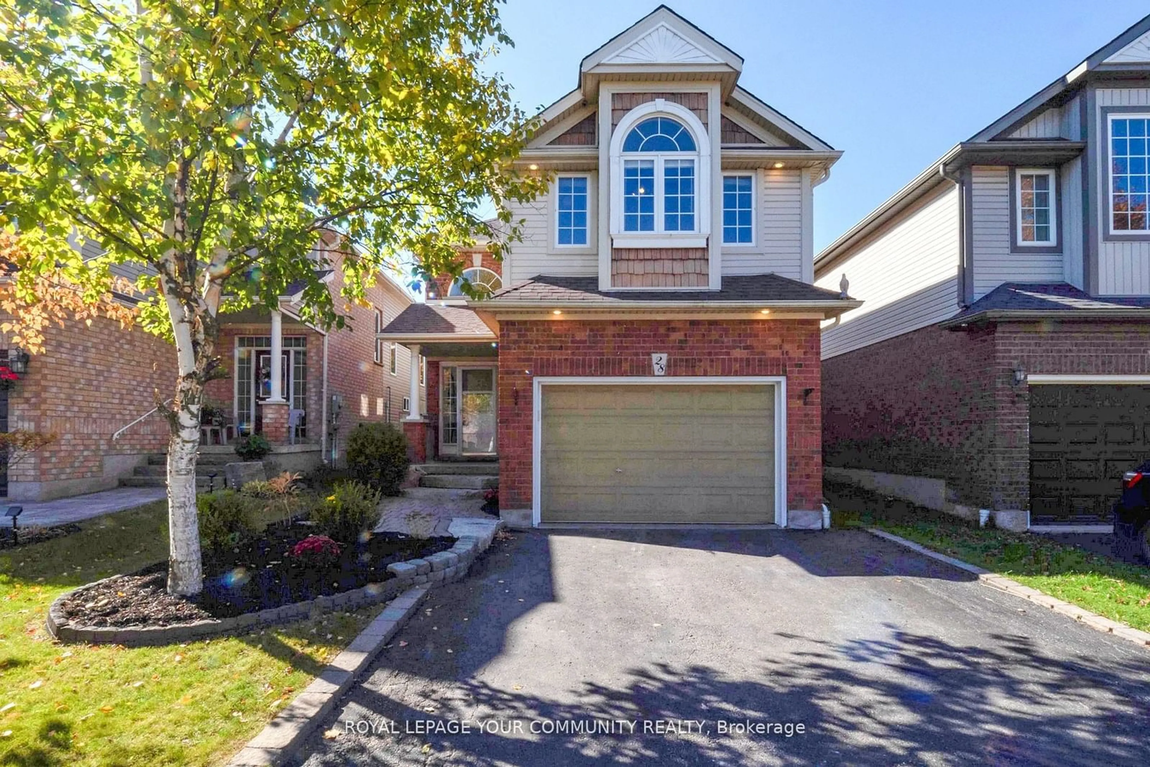 Frontside or backside of a home, the street view for 28 Benjamin Cres, Orangeville Ontario L9W 5J2