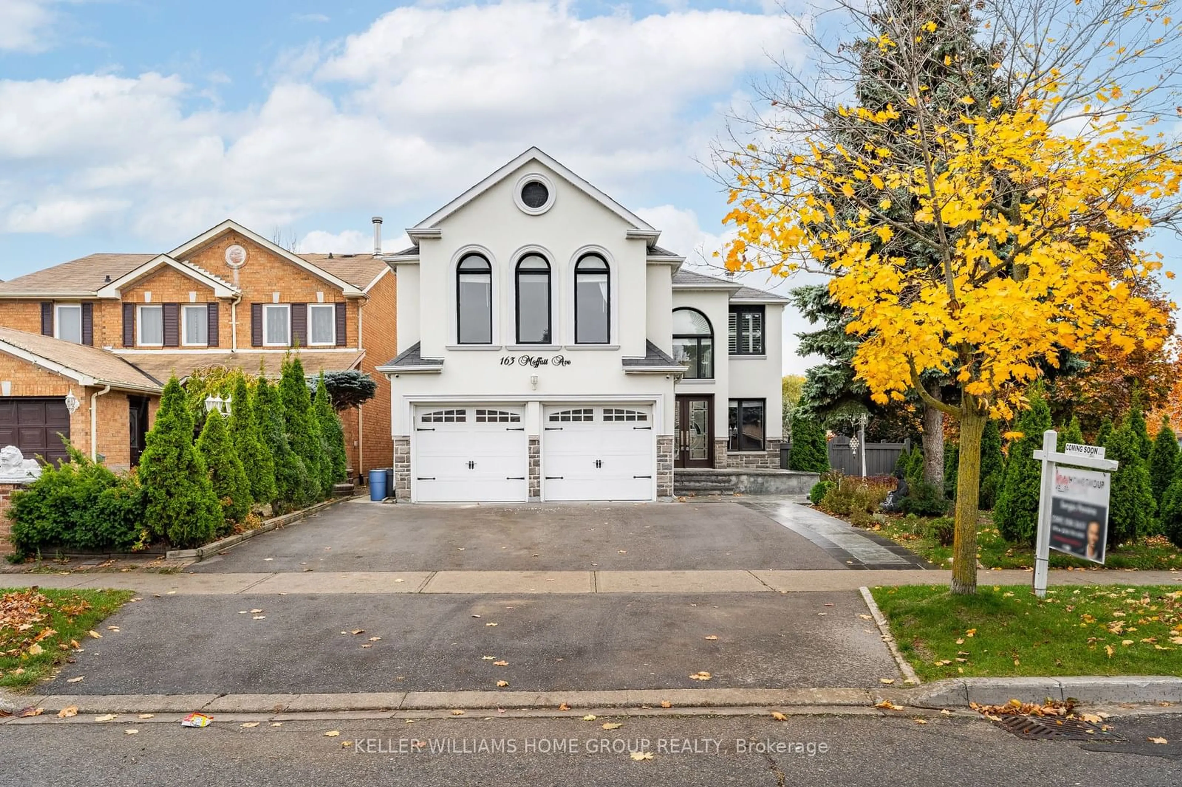 Frontside or backside of a home, the street view for 163 Moffatt Ave, Brampton Ontario L6Y 4R8