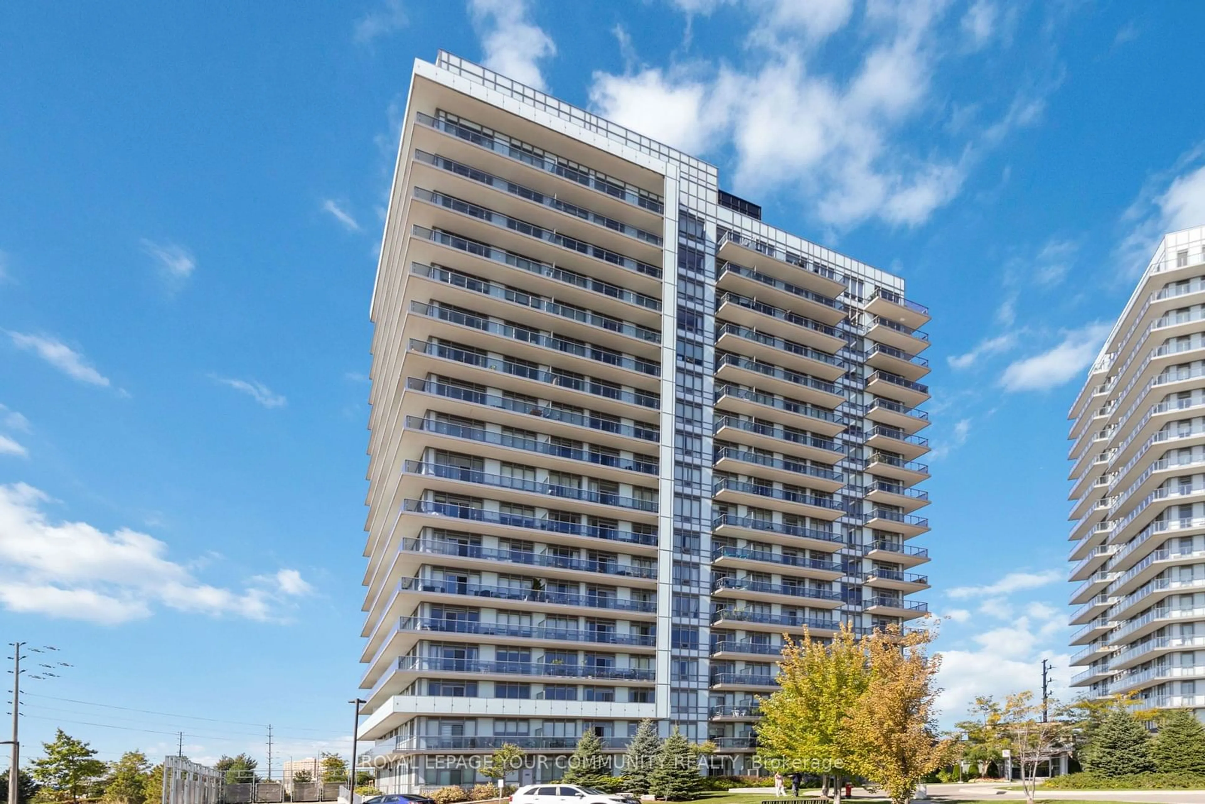 A pic from exterior of the house or condo, the front or back of building for 4633 Glen Erin Dr #1606, Mississauga Ontario L5M 0Y6