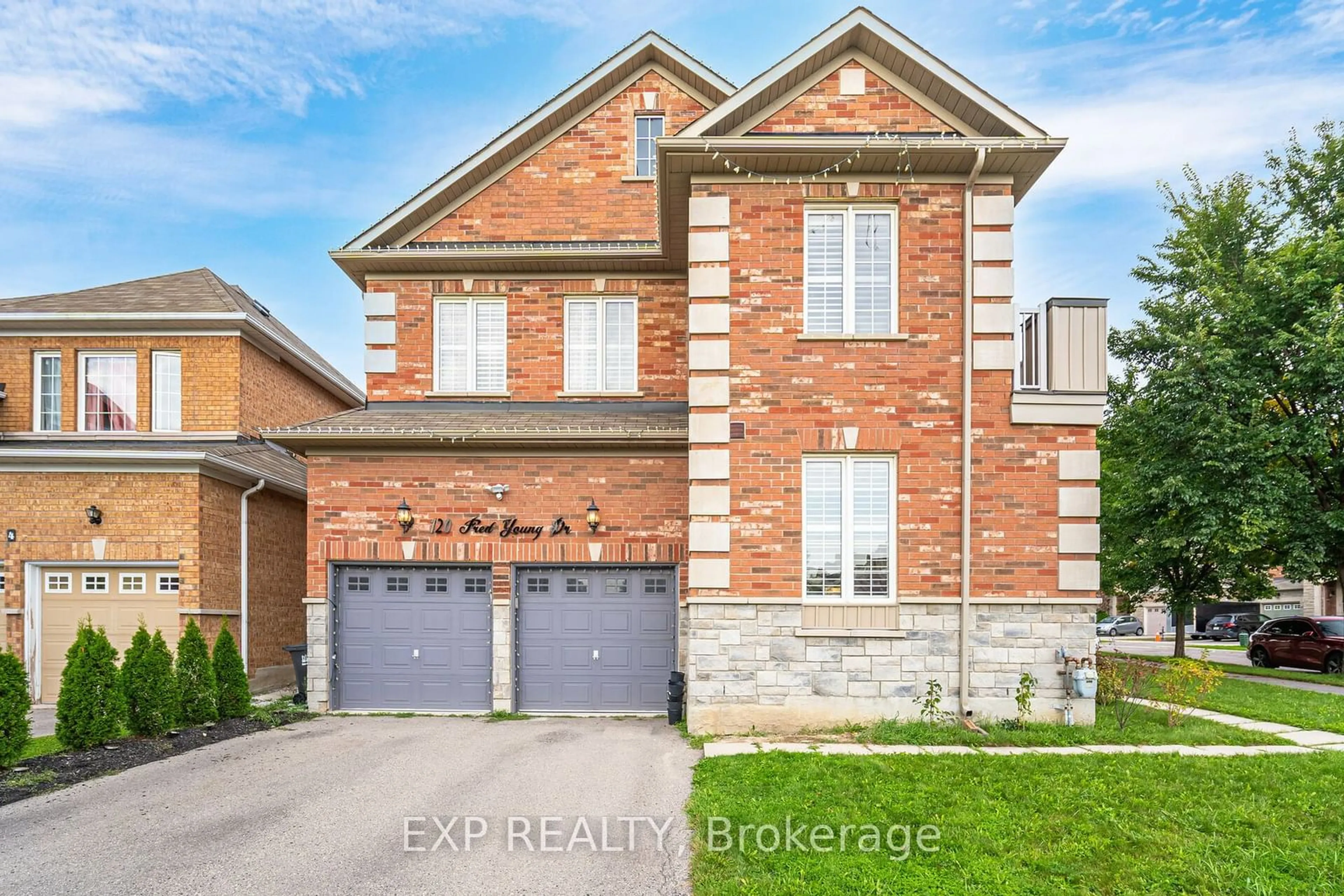 Home with brick exterior material for 120 Fred Young Dr, Toronto Ontario M3L 0A5