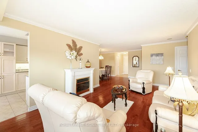 Additional property image - 35 Kingsbridge Garden Circ Unit 1705