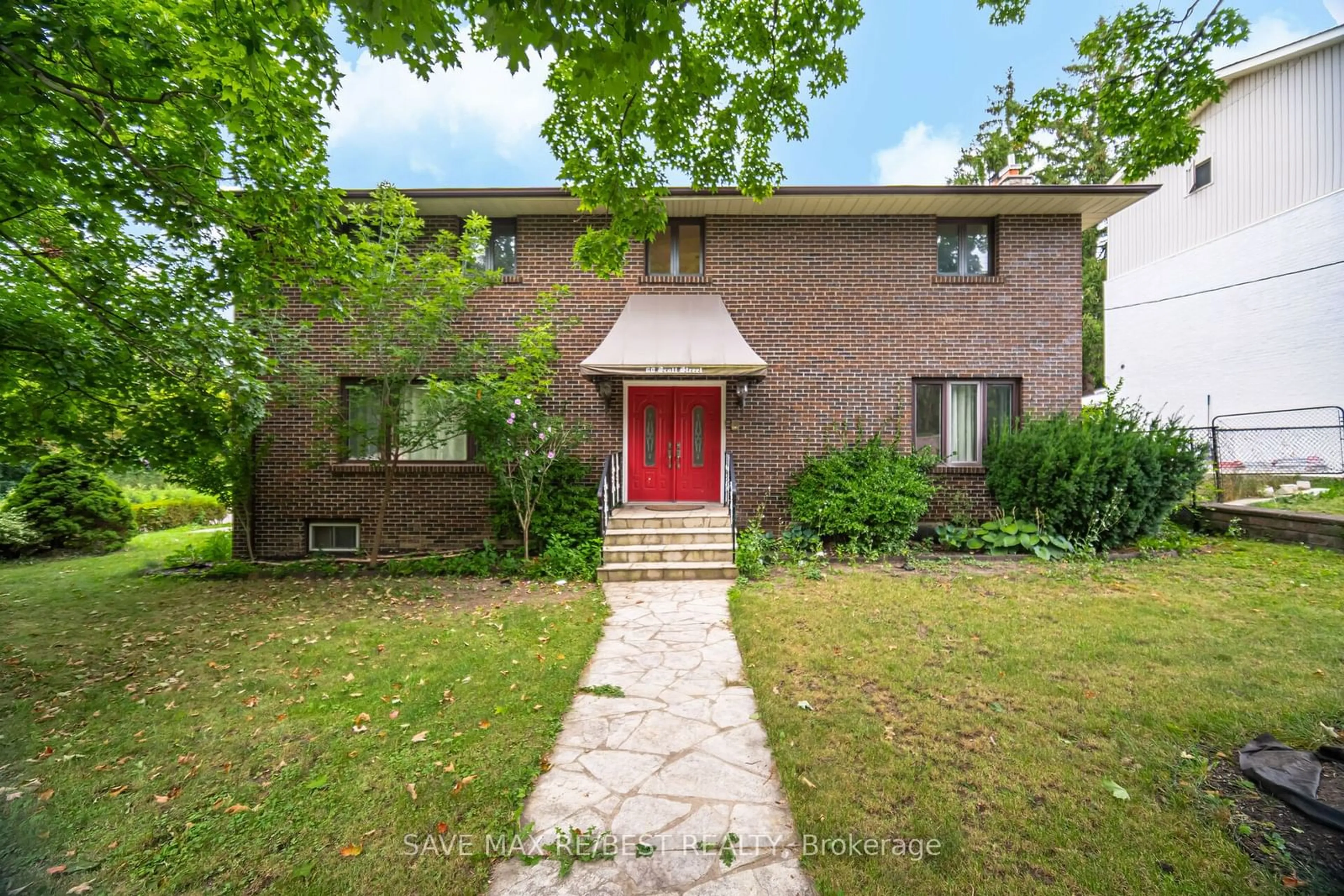 Home with brick exterior material for 60 Scott St, Brampton Ontario L6V 1S3