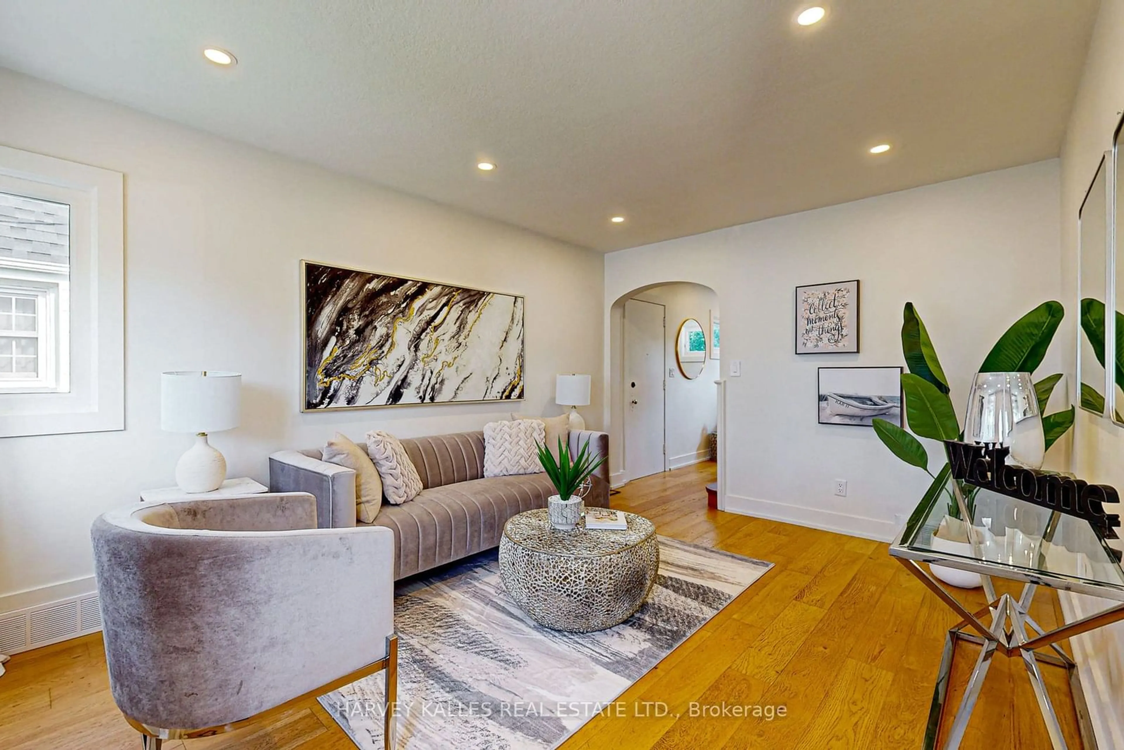 Living room, wood floors for 111 Third St, Toronto Ontario M8V 2Y1
