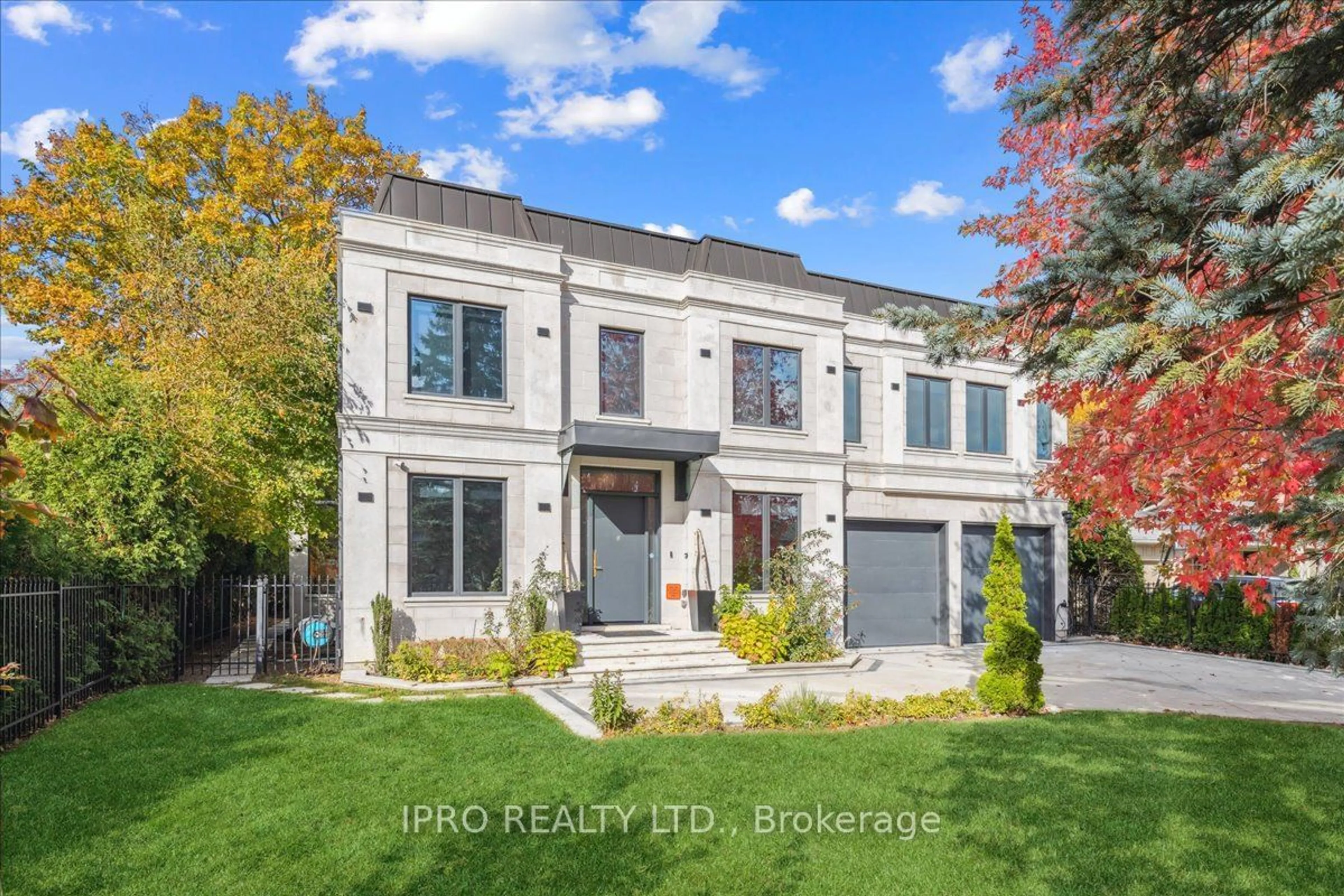 Unknown for 1453 Seagram Ave, Oakville Ontario L6L 1W9