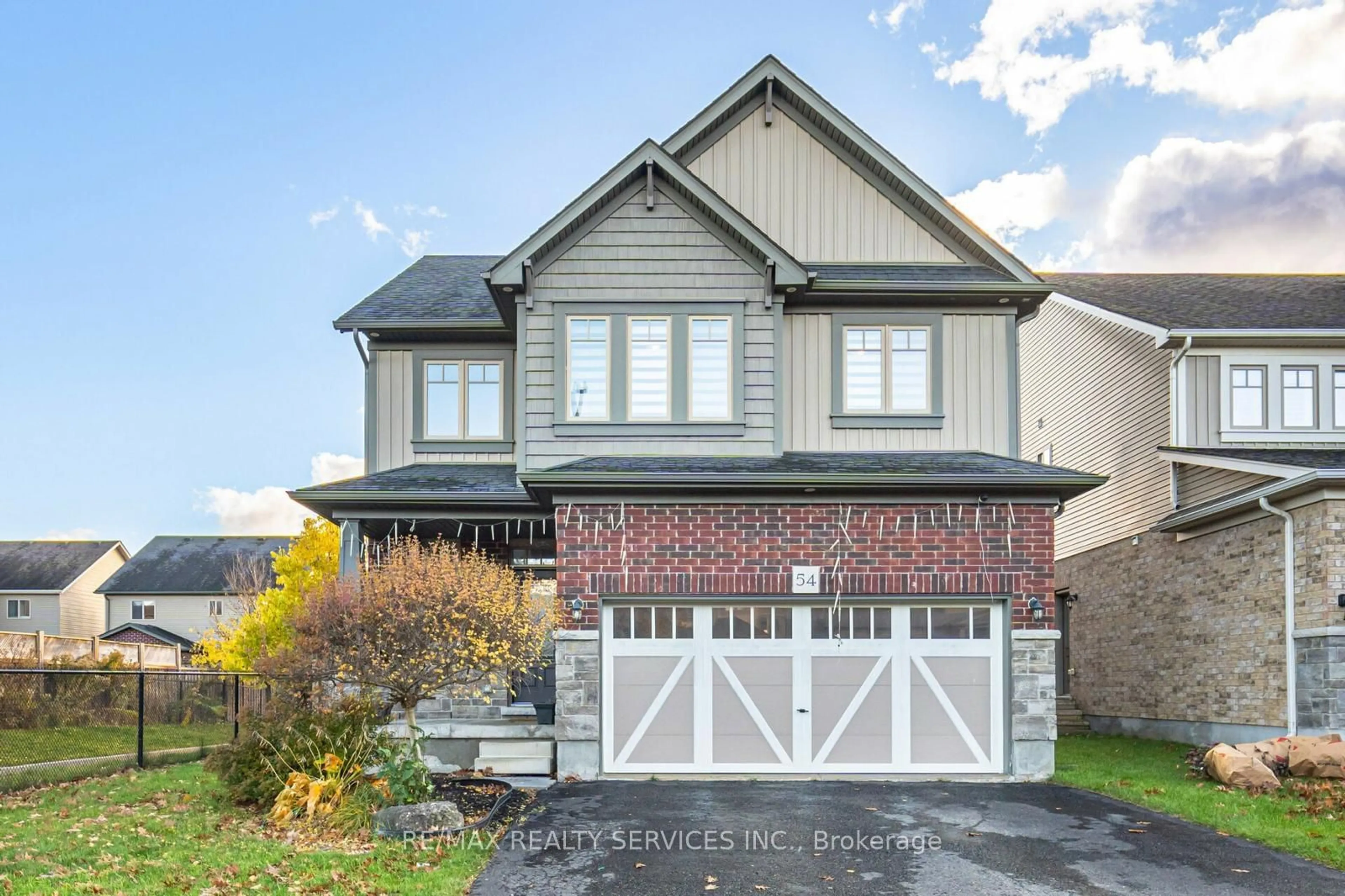 Frontside or backside of a home, cottage for 54 Wardlaw Ave, Orangeville Ontario L9W 6M3