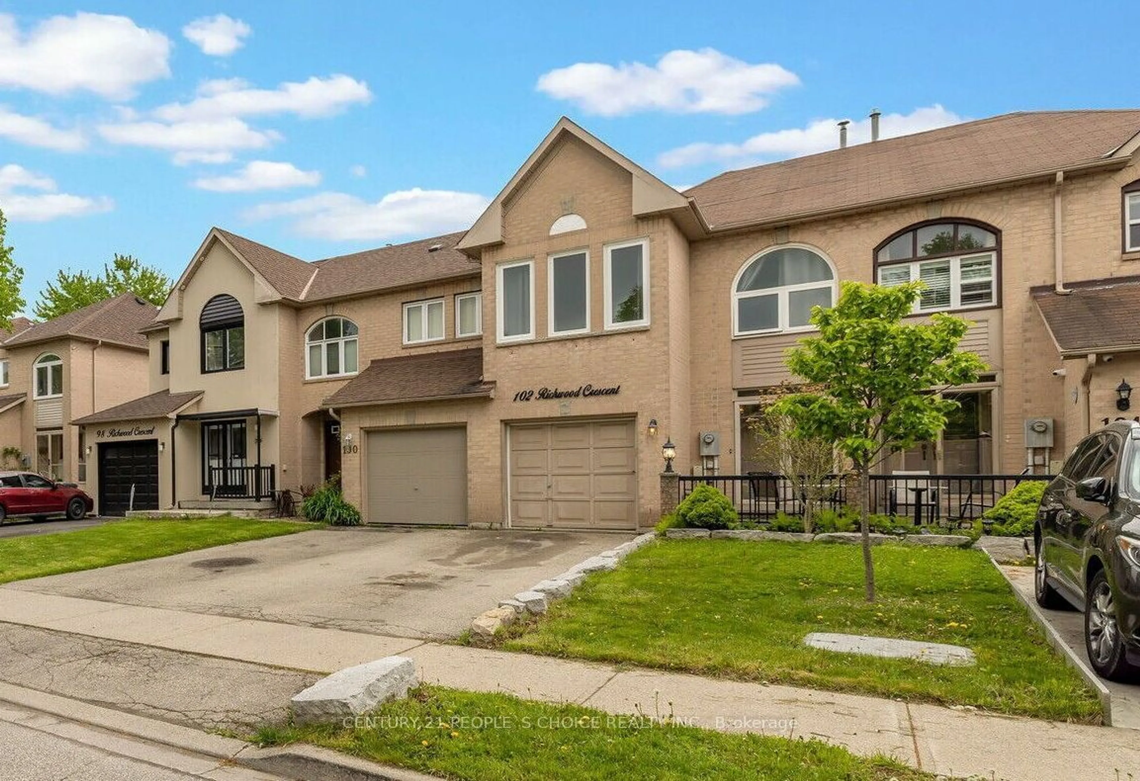 A pic from exterior of the house or condo, the street view for 102 Richwood Cres, Brampton Ontario L6X 4K7