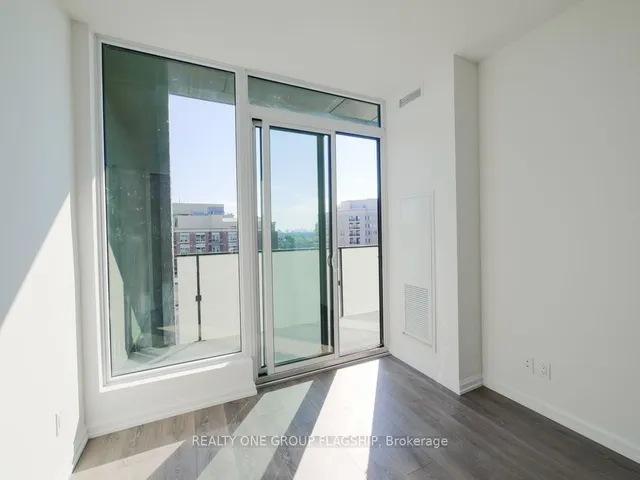 Additional property image - 4208 Dundas St Unit 504