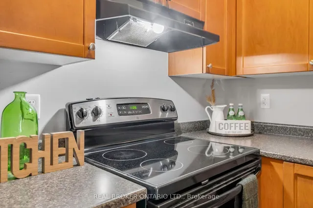 Additional property image - 1340 Main St Unit 408