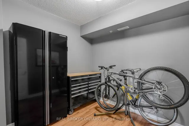 Additional property image - 1340 Main St Unit 408