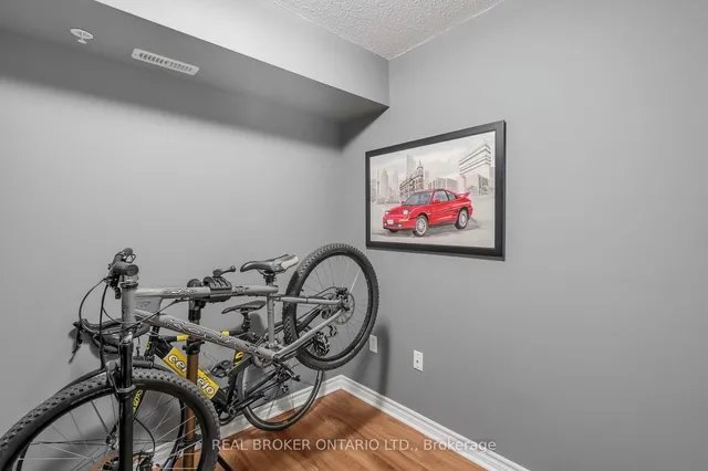 Additional property image - 1340 Main St Unit 408