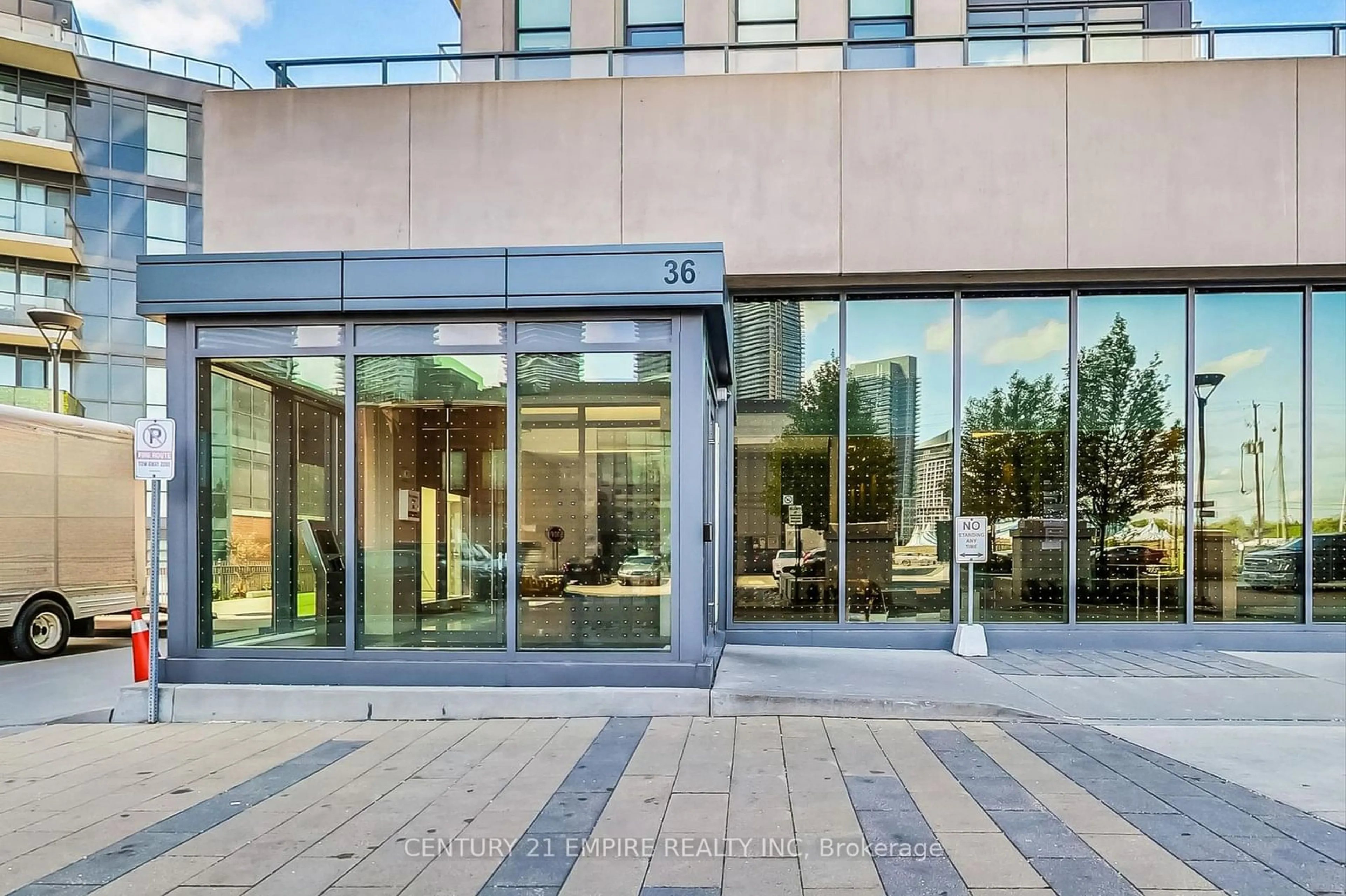 Indoor lobby, ceramic floors for 36 Park Lawn Rd #203, Toronto Ontario M8V 0E5