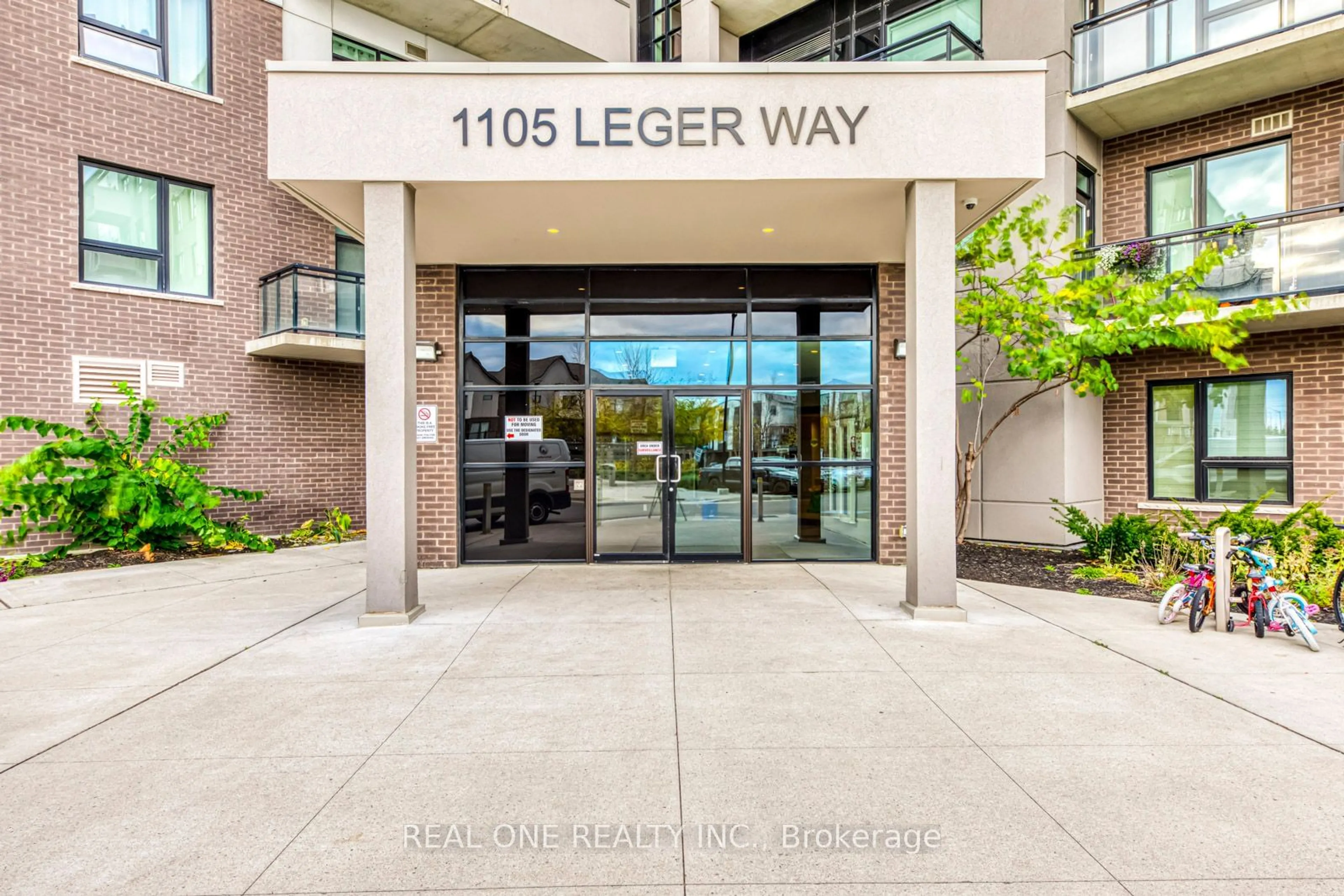 Indoor entryway for 1105 Leger Way #223, Milton Ontario L9T 7K6