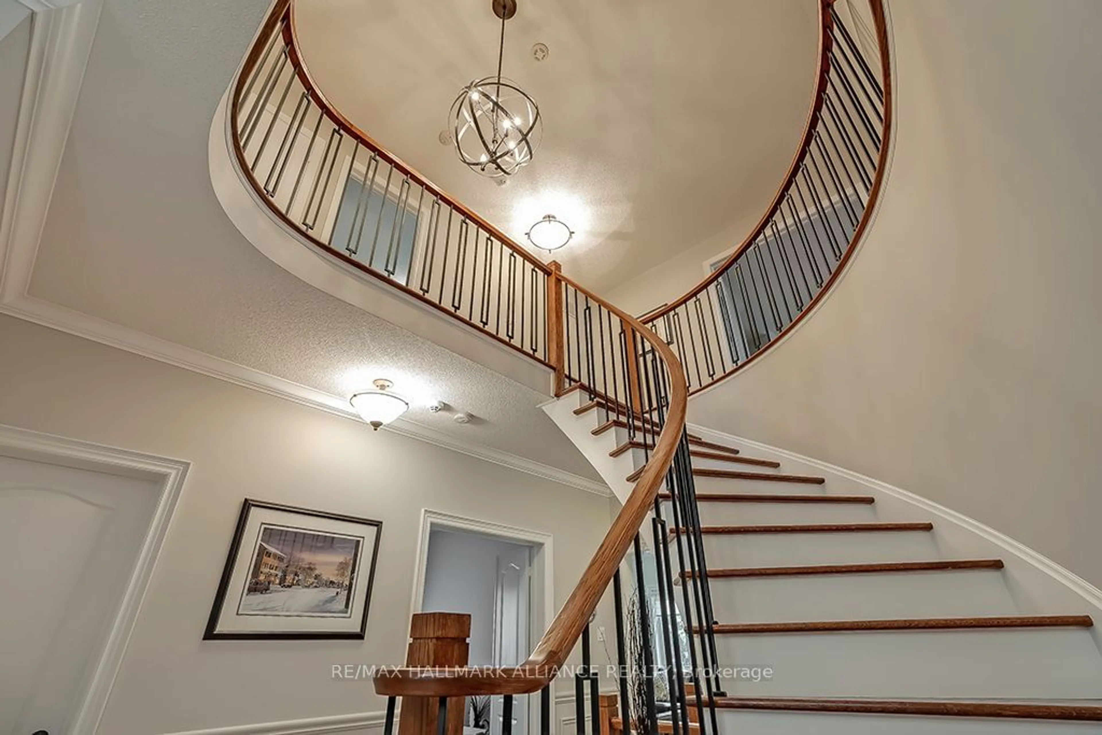 Stairs for 1389 Creekwood Tr, Oakville Ontario L6H 6C7