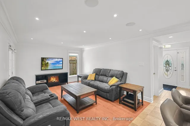 Additional property image - 34 Lorraine Cres