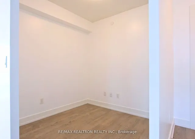 Additional property image - 5 Mabelle Ave Unit 2328