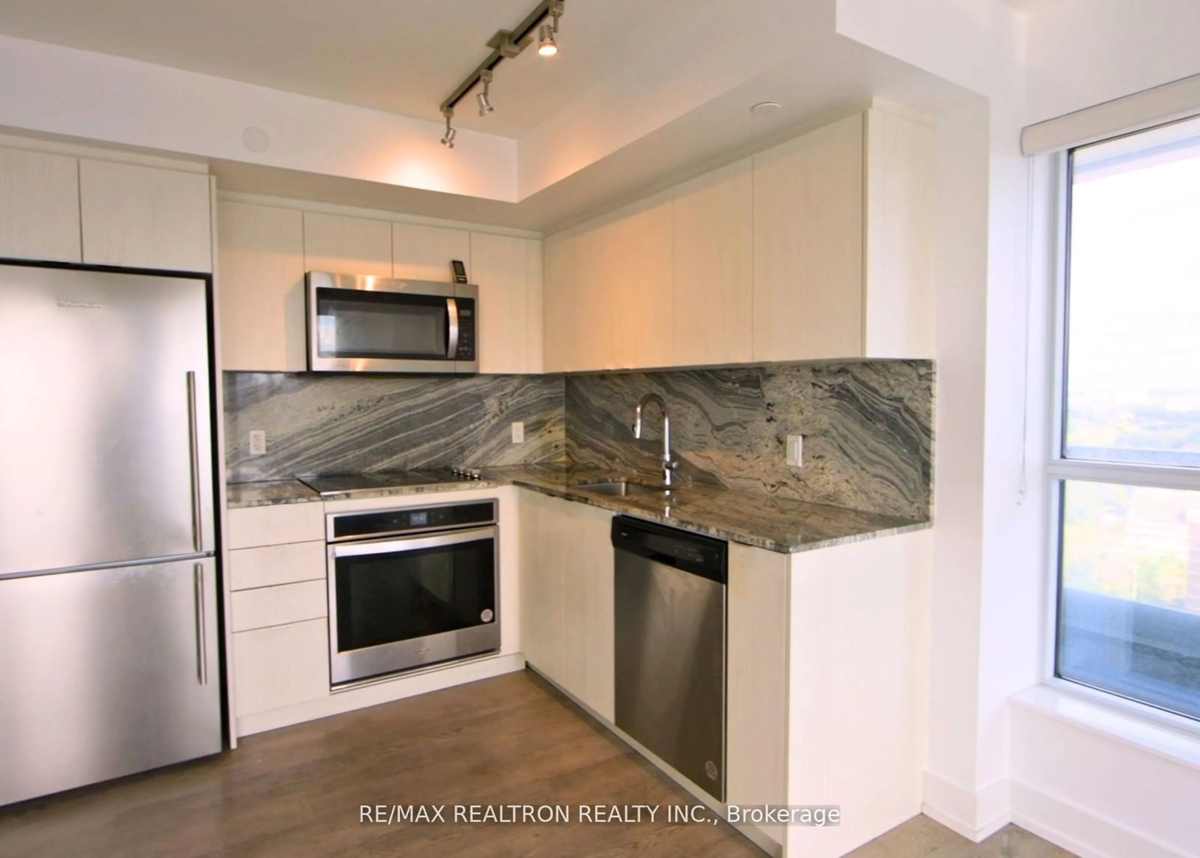 Standard kitchen for 5 Mabelle Ave #2328, Toronto Ontario M9A 0C8