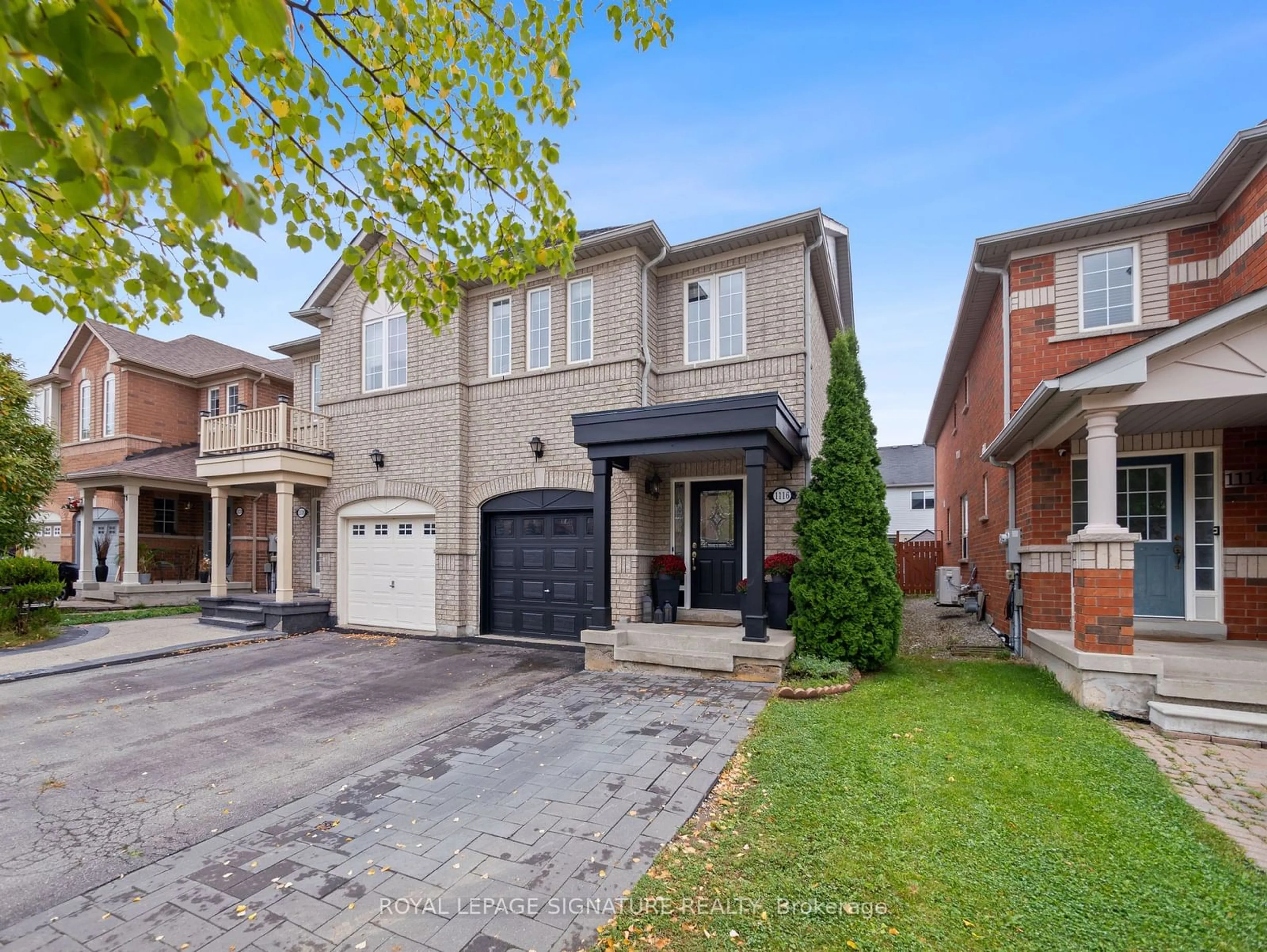 Frontside or backside of a home, cottage for 1116 Houston Dr, Milton Ontario L9T 6E8