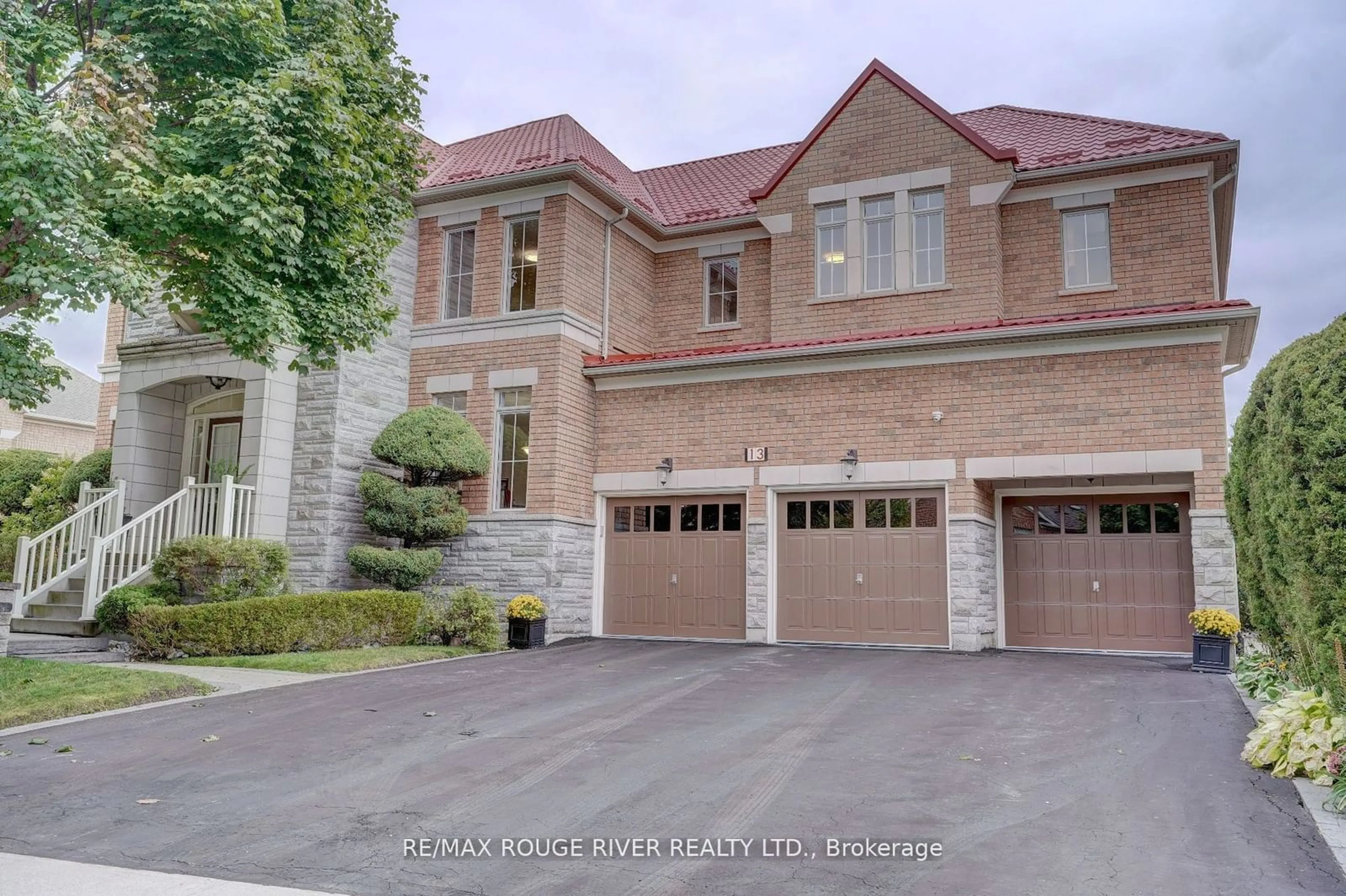 A pic from exterior of the house or condo, the street view for 13 Pathlink Gate, Brampton Ontario L6P 2G2